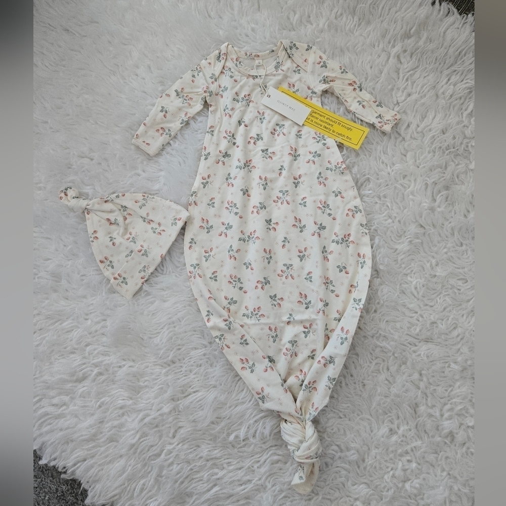 Quincy Mae Knotted Baby Gown + Hat Set. Strawberries. One Size. New.Knotted ba